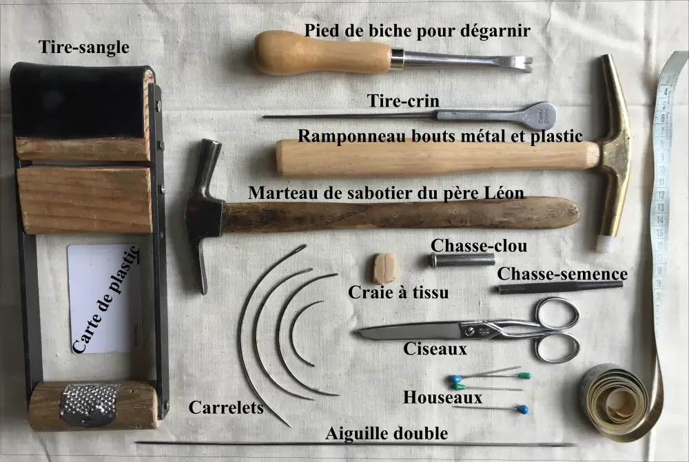 les outils du tapissier décorateur