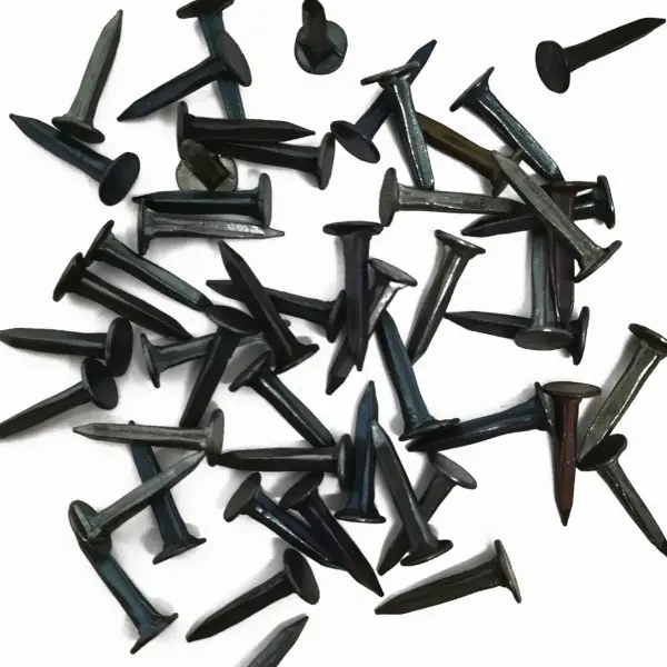 semences tapissier pour fauteuil