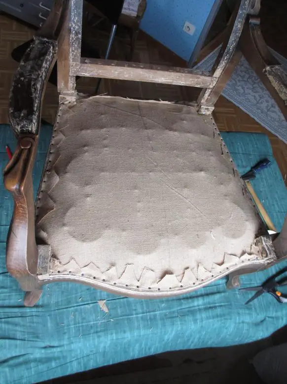 Comment Retapisser Un Fauteuil Technique Outils Tutoriel En Images